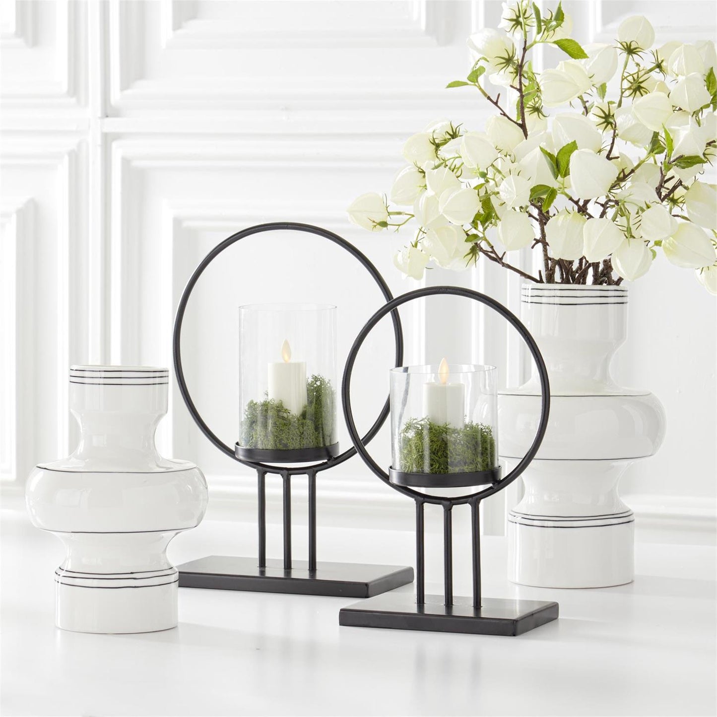 Black Metal Ring Candleholder