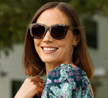 Center Stage Bifocal Sunglasses in Tortoise