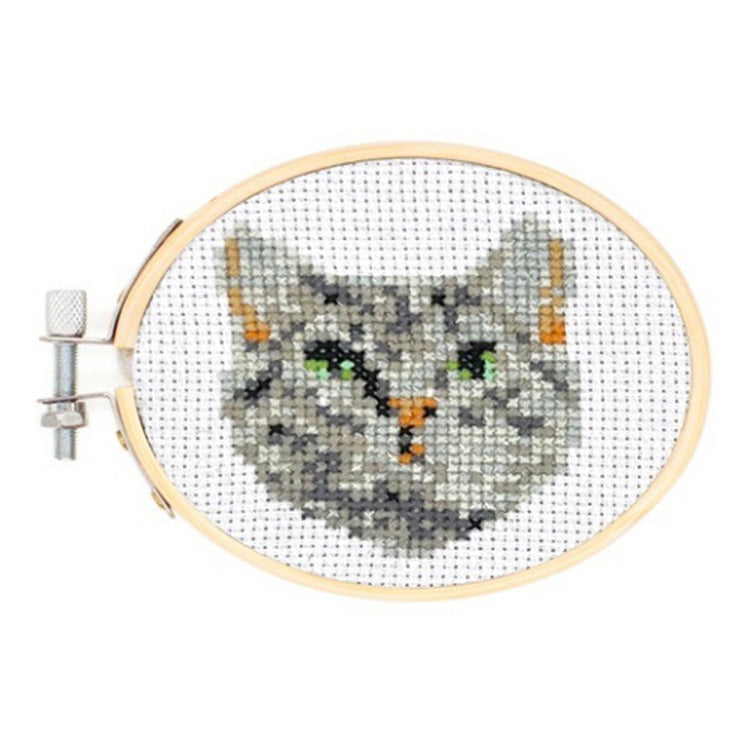 MINI CROSSSTITCH EMBROIDERY KIT CAT