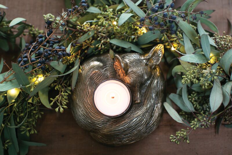 E + E Sleepy Eloise Candleholder