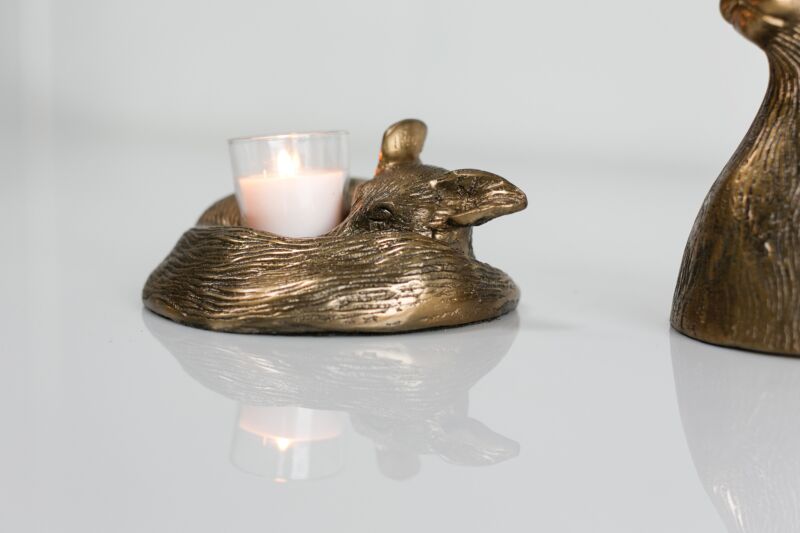 E + E Sleepy Eloise Candleholder