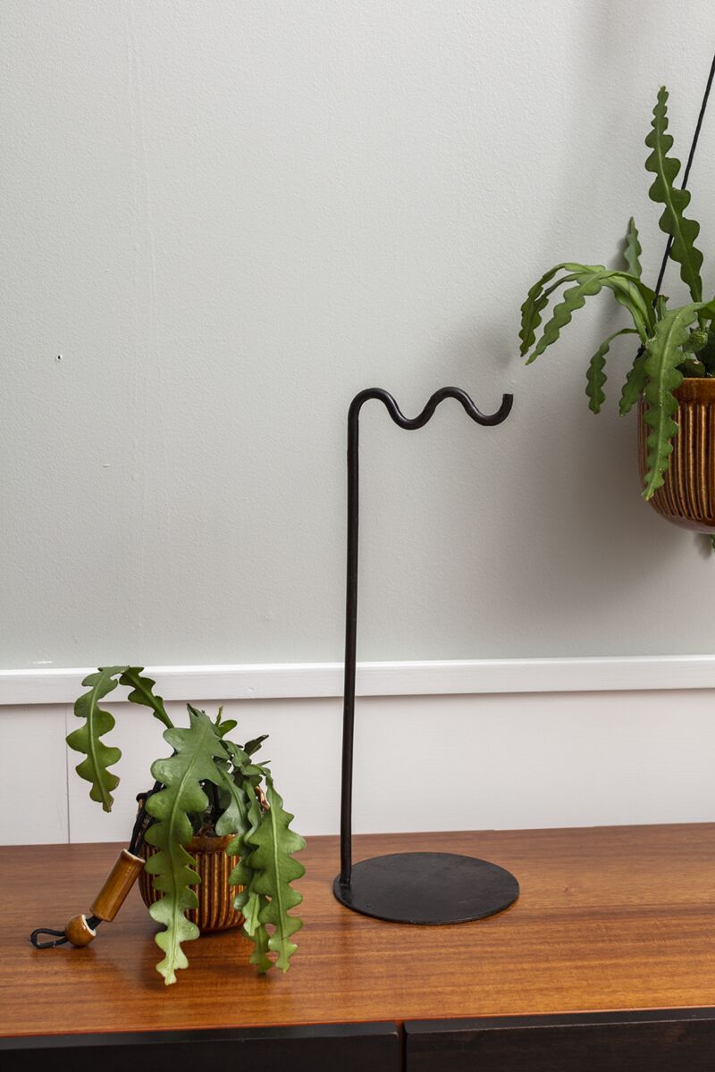 Irwin Hook Stand