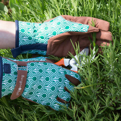 Love the Glove in Deco
