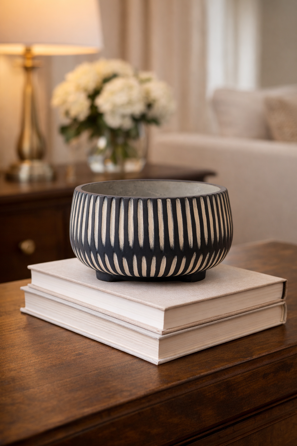 Black/Tan Ribbed Footed Bowl