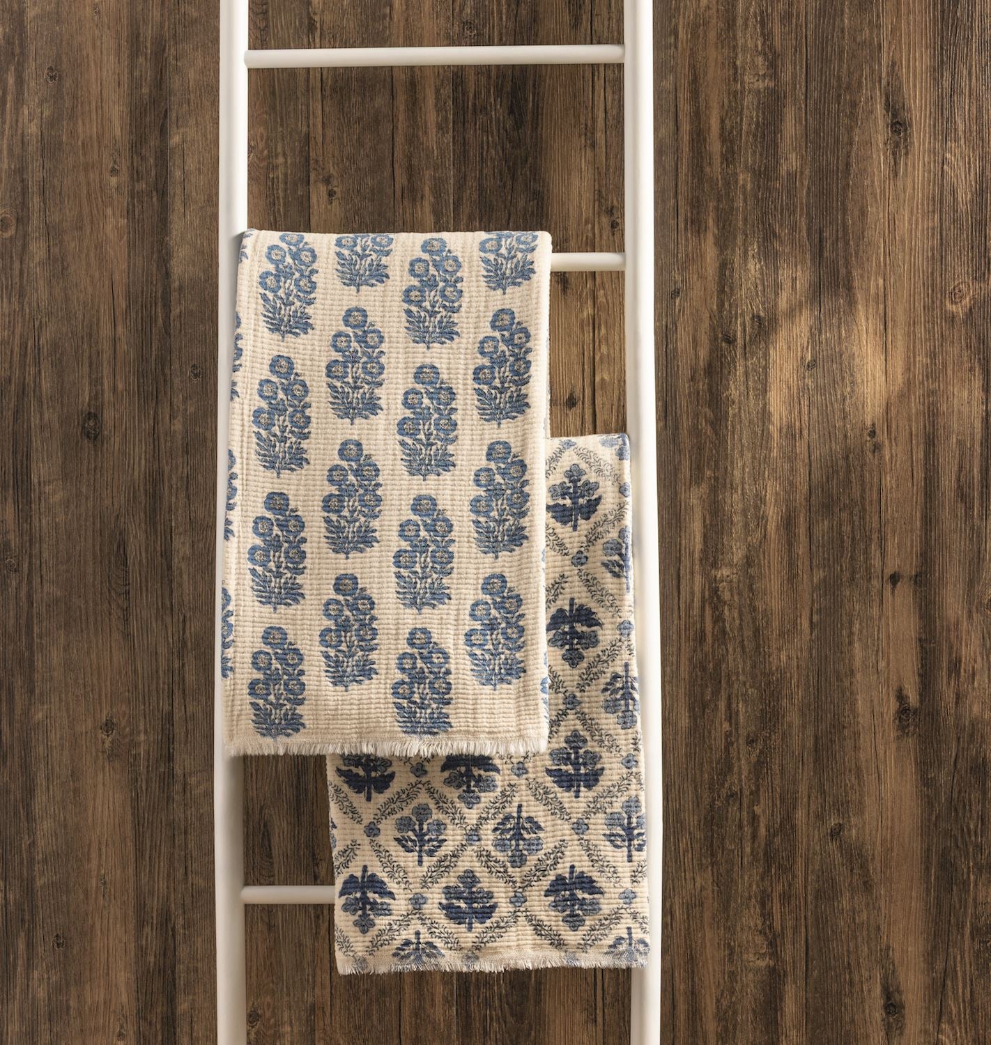 Flower Pattern Blue Throw Blanket