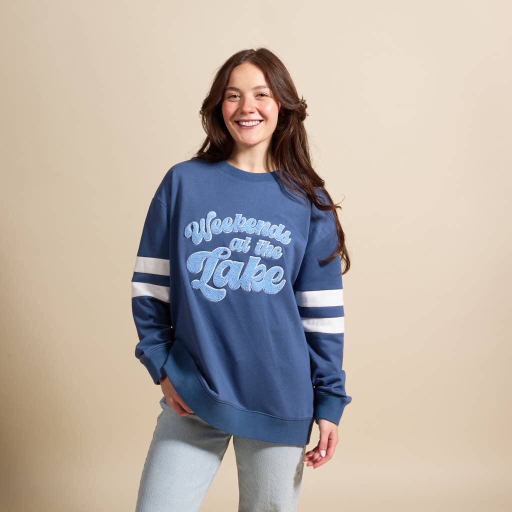 Oversized Crew–Weekends at the Lake