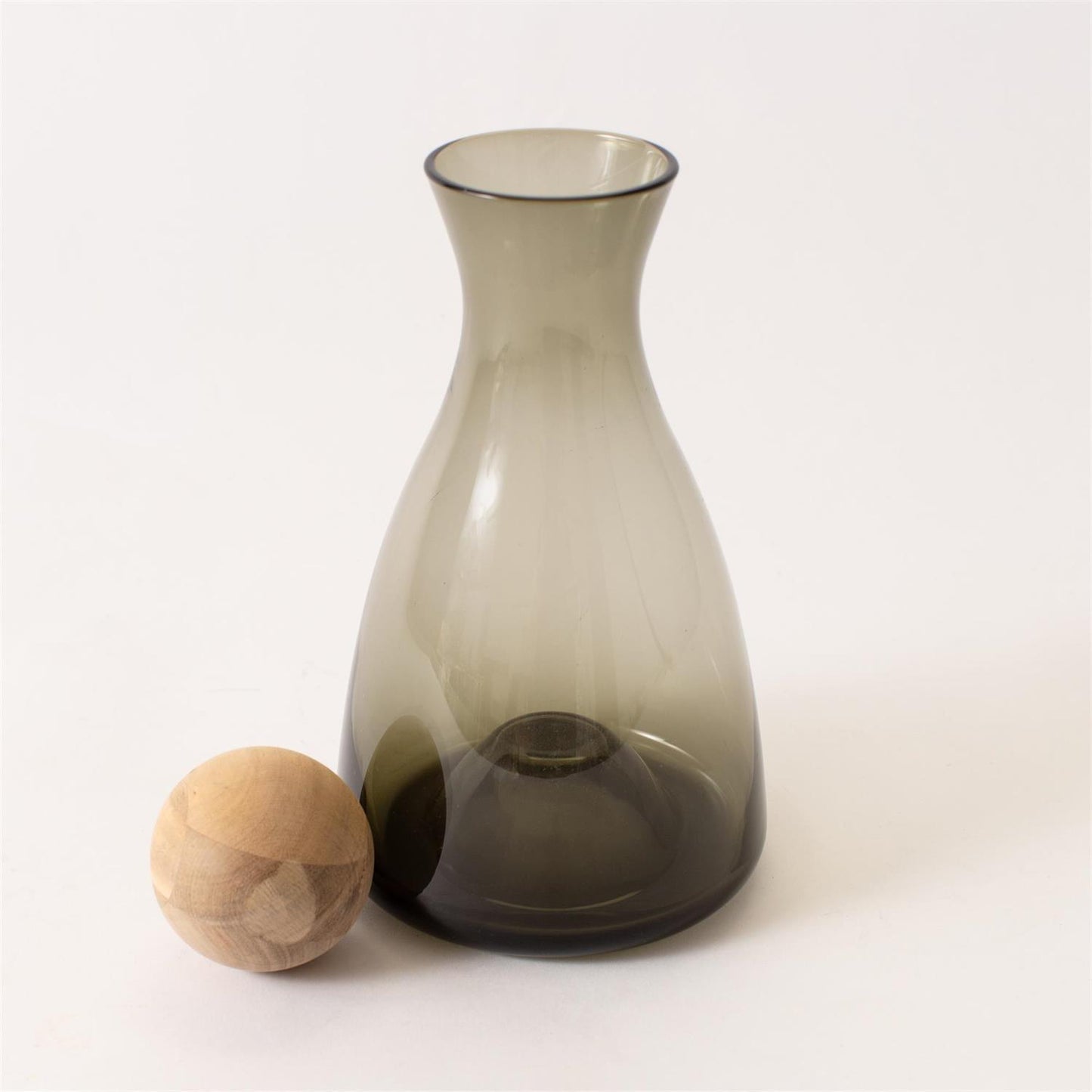 Smokey Glass Carafe with Acacia Lid