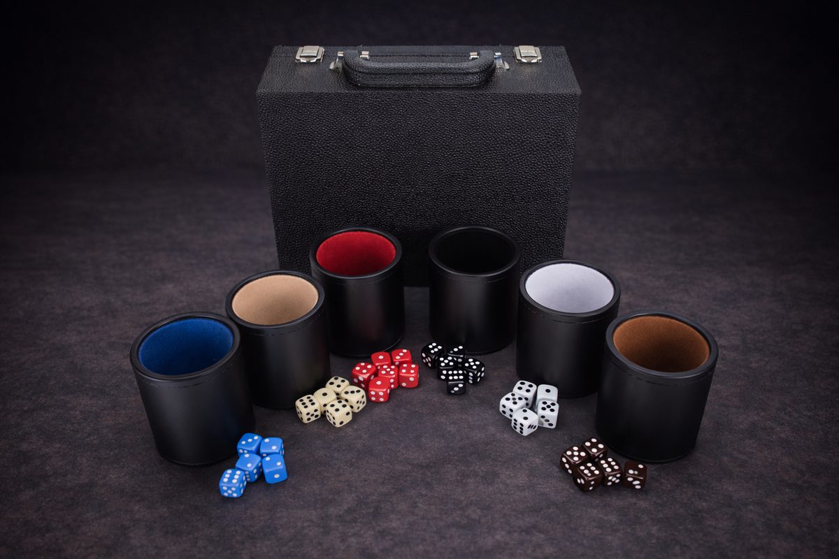 Onyx Liars Dice (Black)