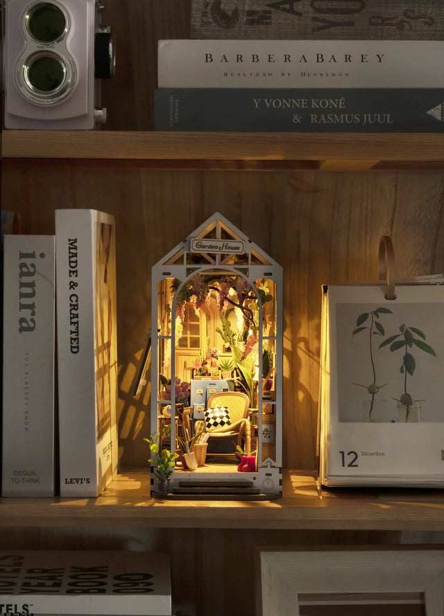 Garden House Book Nook Kit