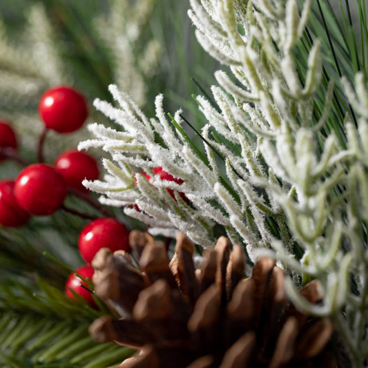 Greenery, Pinecone & Berry Pick